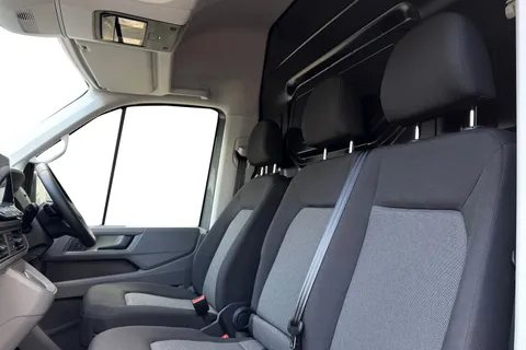 PN25RGV Volkswagen Crafter 2.0 TDI 177PS Commerce High Roof Van Auto Thumbnail #16