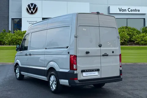 KY74TYS Volkswagen Crafter 2.0 TDI 177PS Commerce Plus High Roof Van Thumbnail #3