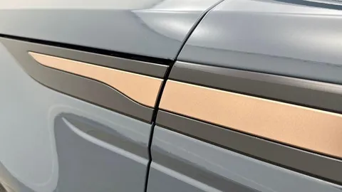 KN74VHA Land Rover Range Rover Evoque 2.0 D200 Autobiography 5dr Thumbnail #20