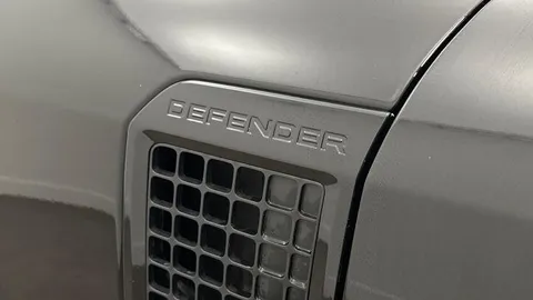 KK24LDY Land Rover Defender 90 3.0 D350 X 3dr Thumbnail #20