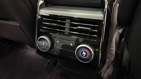 KW74WDX Land Rover Range Rover Sport 3.0 D300 Dynamic SE 5dr Thumbnail #18