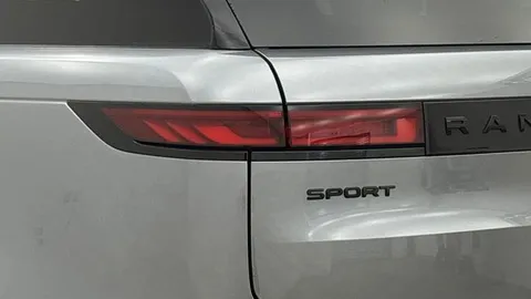 KW74WDX Land Rover Range Rover Sport 3.0 D300 Dynamic SE 5dr Thumbnail #19