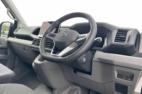 DC25CCE Volkswagen Crafter 2.0 TDI 140PS Commerce Plus High Roof Van Auto Thumbnail #8