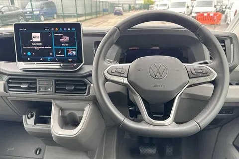 DC25CCE Volkswagen Crafter 2.0 TDI 140PS Commerce Plus High Roof Van Auto Thumbnail #14