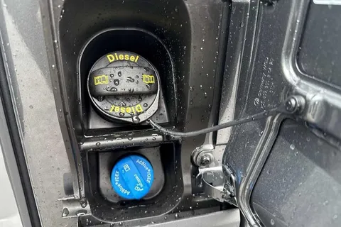 DC25CCE Volkswagen Crafter 2.0 TDI 140PS Commerce Plus High Roof Van Auto Thumbnail #26