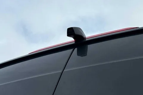 DC25CCE Volkswagen Crafter 2.0 TDI 140PS Commerce Plus High Roof Van Auto Thumbnail #36