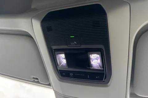 DC25CCE Volkswagen Crafter 2.0 TDI 140PS Commerce Plus High Roof Van Auto Thumbnail #44