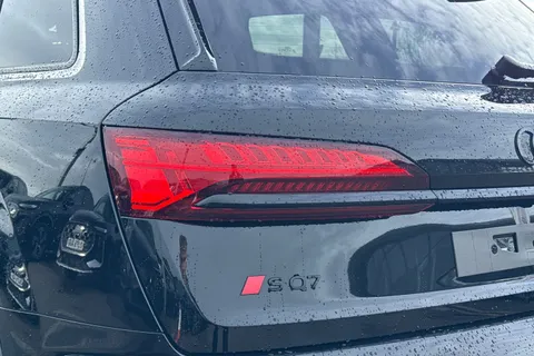  Audi SQ7 4.0 TFSI V8 Black Edition Tiptronic quattro Euro 6 (s/s) 5dr Thumbnail #8