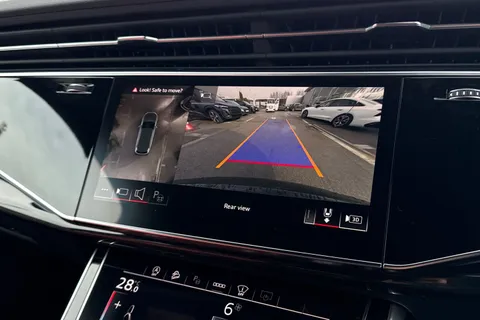  Audi SQ7 4.0 TFSI V8 Black Edition Tiptronic quattro Euro 6 (s/s) 5dr Thumbnail #32