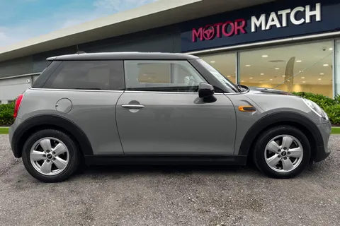 3 of 50 for Mini Hatch 1.5 Cooper Euro 6 (s/s) 3dr