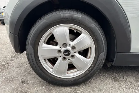 12 of 50 for Mini Hatch 1.5 Cooper Euro 6 (s/s) 3dr