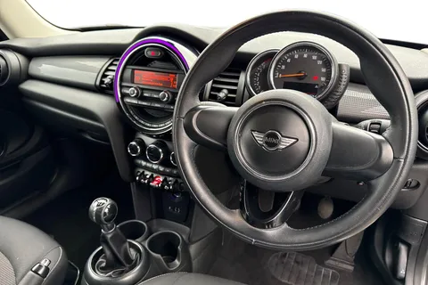 13 of 50 for Mini Hatch 1.5 Cooper Euro 6 (s/s) 3dr