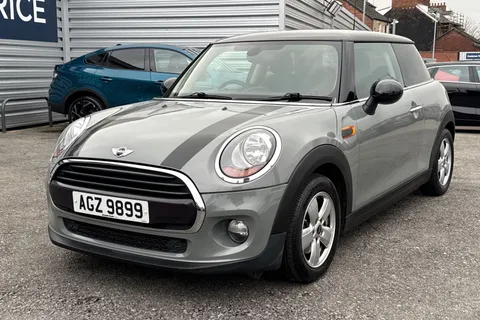 24 of 50 for Mini Hatch 1.5 Cooper Euro 6 (s/s) 3dr