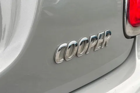 30 of 50 for Mini Hatch 1.5 Cooper Euro 6 (s/s) 3dr