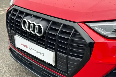 PK20XHV Audi Q3 Edition 1 35 TFSI  150 PS 6-speed Thumbnail #28