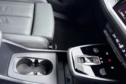 KR25ZJY Audi Q4 e-tron Q4  Sport 45 e-tron  210,00 kW Thumbnail #24