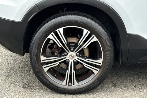 BD70JUO Volvo Xc40 2.0 B4P Inscription Pro 5dr Auto Thumbnail #14