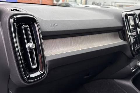 BD70JUO Volvo Xc40 2.0 B4P Inscription Pro 5dr Auto Thumbnail #36