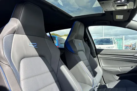  Volkswagen Golf 2.0 TSI R Black Edition DSG 4Motion Euro 6 (s/s) 5dr Thumbnail #23