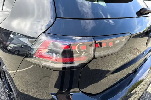  Volkswagen Golf 2.0 TSI R Black Edition DSG 4Motion Euro 6 (s/s) 5dr Thumbnail #30