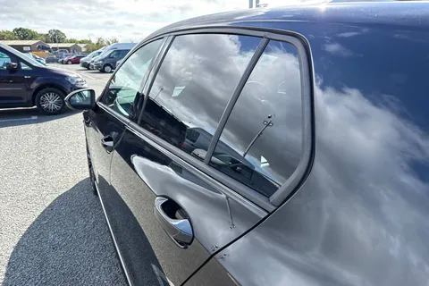  Volkswagen Golf 2.0 TSI R Black Edition DSG 4Motion Euro 6 (s/s) 5dr Thumbnail #32