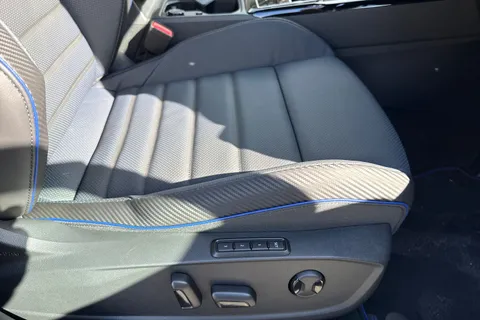  Volkswagen Golf 2.0 TSI R Black Edition DSG 4Motion Euro 6 (s/s) 5dr Thumbnail #39