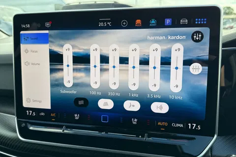  Volkswagen Golf 2.0 TSI R Black Edition DSG 4Motion Euro 6 (s/s) 5dr Thumbnail #56