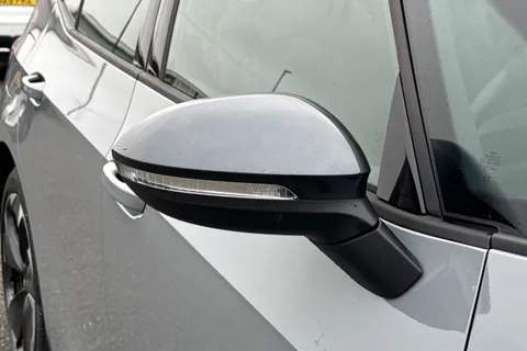 NU25MLJ CUPRA Born 170kW e-Boost V1 59kWh 5dr Auto Thumbnail #12