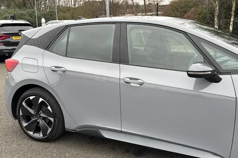 NU25MLJ CUPRA Born 170kW e-Boost V1 59kWh 5dr Auto Thumbnail #30