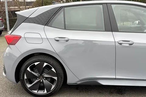 NU25MLJ CUPRA Born 170kW e-Boost V1 59kWh 5dr Auto Thumbnail #31