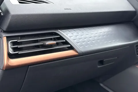 NU25MLJ CUPRA Born 170kW e-Boost V1 59kWh 5dr Auto Thumbnail #37