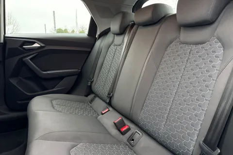 PG19EBF Audi A1 Sport 30 TFSI  116 PS 6-speed Thumbnail #20