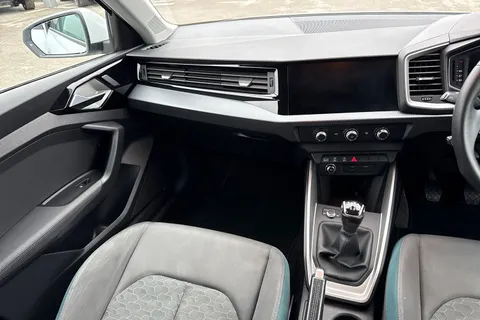 PG19EBF Audi A1 Sport 30 TFSI  116 PS 6-speed Thumbnail #21