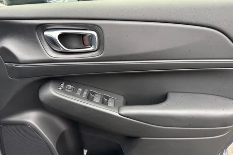 FJ24ZDN Honda HR-V 1.5 eHEV Elegance 5dr CVT Thumbnail #24