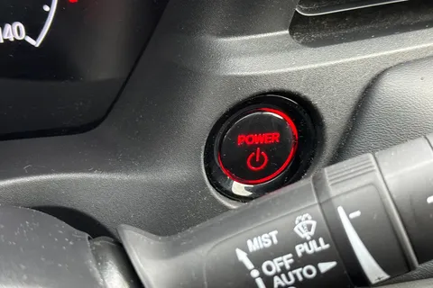 FJ24ZDN Honda HR-V 1.5 eHEV Elegance 5dr CVT Thumbnail #38