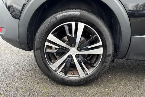 DF72OKU PEUGEOT 5008 1.5 BlueHDi GT Euro 6 (s/s) 5dr Thumbnail #12