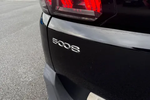 DF72OKU PEUGEOT 5008 1.5 BlueHDi GT Euro 6 (s/s) 5dr Thumbnail #36