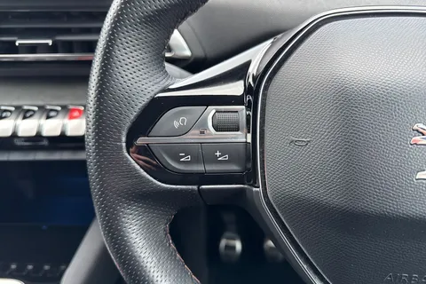 DF72OKU PEUGEOT 5008 1.5 BlueHDi GT Euro 6 (s/s) 5dr Thumbnail #41