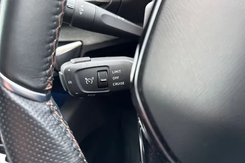 DF72OKU PEUGEOT 5008 1.5 BlueHDi GT Euro 6 (s/s) 5dr Thumbnail #43