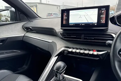 DF72OKU PEUGEOT 5008 1.5 BlueHDi GT Euro 6 (s/s) 5dr Thumbnail #45