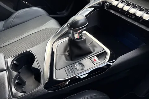 DF72OKU PEUGEOT 5008 1.5 BlueHDi GT Euro 6 (s/s) 5dr Thumbnail #58