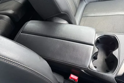 DF72OKU PEUGEOT 5008 1.5 BlueHDi GT Euro 6 (s/s) 5dr Thumbnail #59