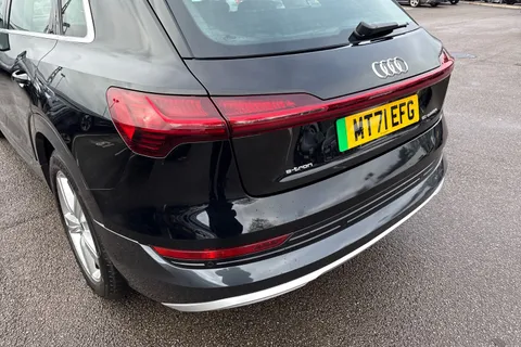 8 of 55 for Audi e-tron Technik 50 quattro 230,00 kW