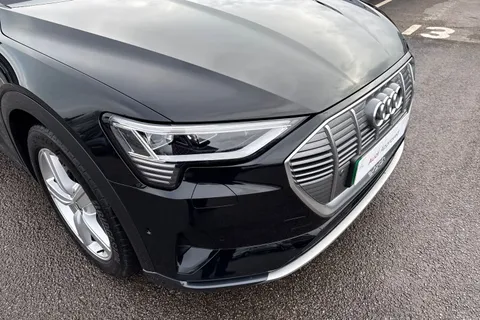 9 of 55 for Audi e-tron Technik 50 quattro 230,00 kW