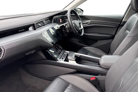 15 of 55 for Audi e-tron Technik 50 quattro 230,00 kW