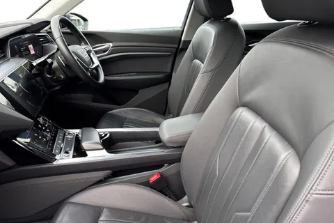 16 of 55 for Audi e-tron Technik 50 quattro 230,00 kW