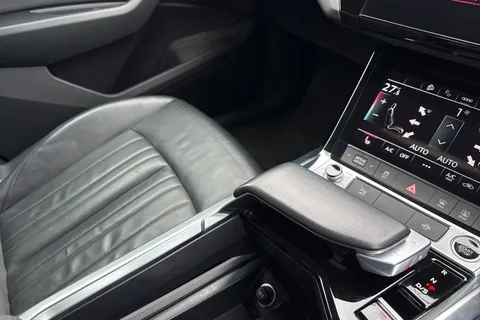 20 of 55 for Audi e-tron Technik 50 quattro 230,00 kW