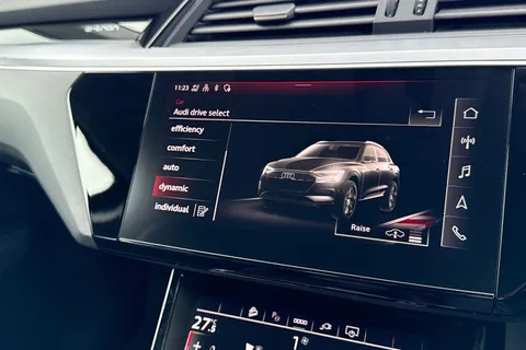 43 of 55 for Audi e-tron Technik 50 quattro 230,00 kW