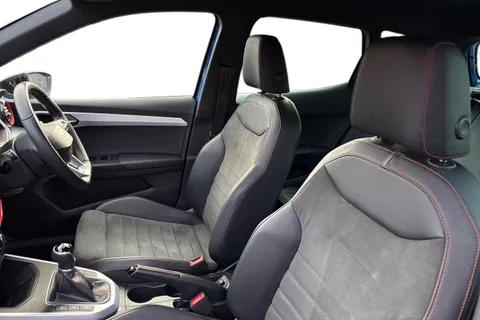 DA72EYL SEAT Arona 1.0 TSI FR Sport Euro 6 (s/s) 5dr Thumbnail #16