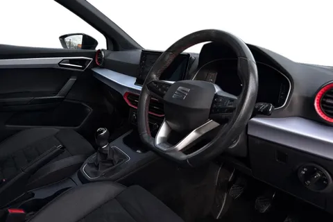 DA23ZCE SEAT Ibiza 1.0 TSI FR Sport Euro 6 (s/s) 5dr Thumbnail #14